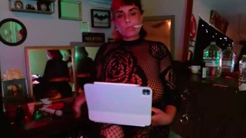 Valerie Virago online show from November 2025 06:25:01 AM