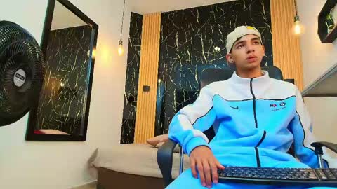 Snapshot of valerihot_1 chatting on May 2026 02:42:01 AM VALERIO online show from May 2026 02:42:01 AM