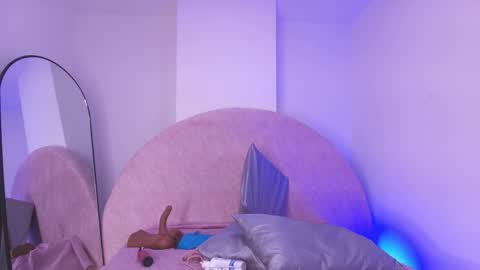 Valeryn online show from February 2026 03:25:01 AM