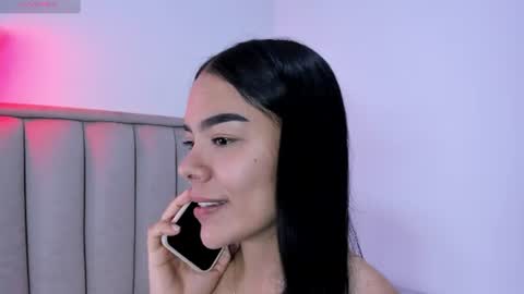 Cris  online show from June 2026 03:32:02 PM