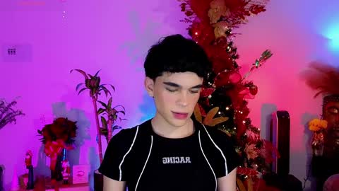 Snapshot of valery_hil chatting on January 2025 07:17:02 AM Thomy online show from January 2025 07:17:02 AM