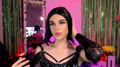 Snapshot of valery_hil chatting on January 2025 07:14:01 AM Thomy online show from January 2025 07:14:01 AM