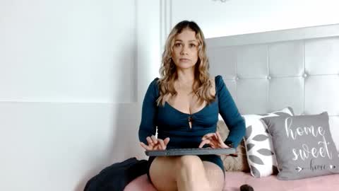 valery_roche online show from October 2025 01:56:02 PM