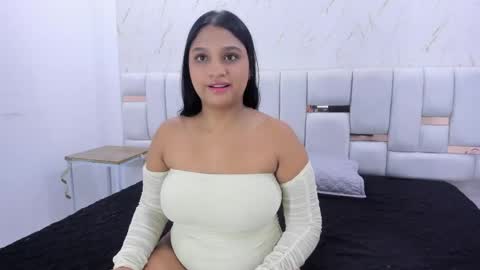 valery_taylor_ online show from May 2026 12:43:02 PM
