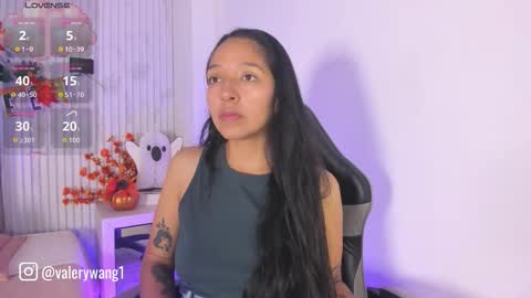 Val online show from October 2025 11:43:02 AM