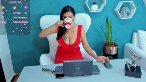 Snapshot of valerydiamond_ chatting on February 2025 12:05:02 PM Valery online show from February 2025 12:05:02 PM