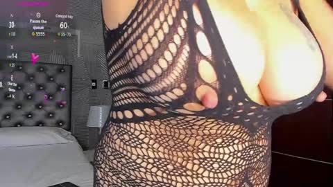 Snapshot of valerydiamond_ chatting on April 2026 11:29:02 PM Valery online show from April 2026 11:29:02 PM