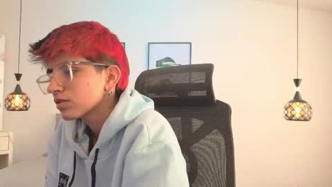 Valery online show from November 2025 12:19:02 PM