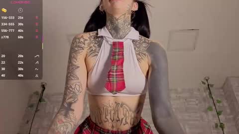 valerykat_ online show from December 2025 01:09:01 PM