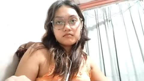 Snapshot of valerykramer chatting on April 2026 10:10:01 AM valerykramer online show from April 2026 10:10:01 AM