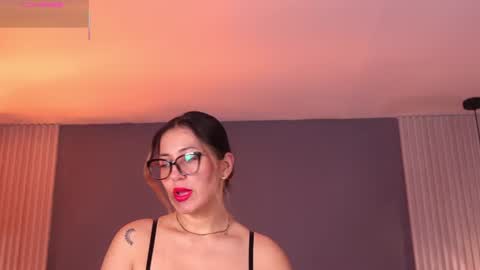 Snapshot of valerynova chatting on June 2026 11:15:01 AM Carla online show from June 2026 11:15:01 AM