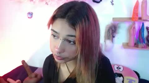 zoe online show from November 2025 05:45:02 PM