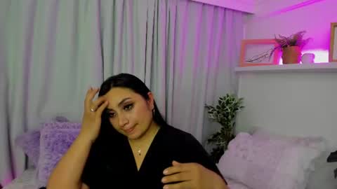 Valery Walker online show from June 2026 07:01:01 PM