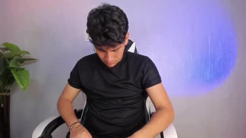 Valentino online show from March 2026 07:28:01 PM