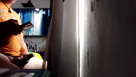 valetv2222 online show from November 2025 04:51:01 PM