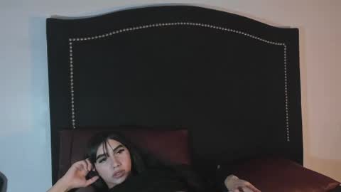 valey_nicole online show from July 2026 10:02:02 PM