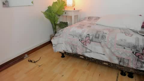 Valka  online show from April 2026 03:50:02 AM