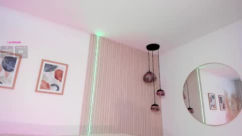 Snapshot of valka_wolfe chatting on November 2025 08:21:02 PM Valka online show from November 2025 08:21:02 PM