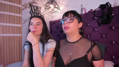 Valkiria and Dione online show from February 2026 08:14:01 PM