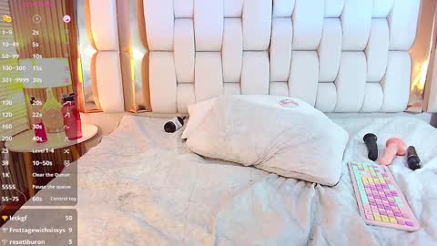 Valkiria moore  online show from February 2025 12:49:02 AM