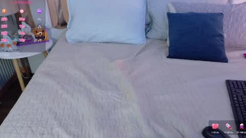 Valkiria moore  online show from October 2025 08:20:01 PM