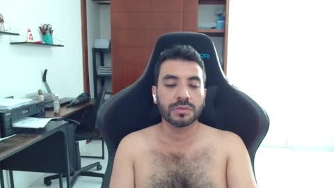 Snapshot of vallartamexi chatting on May 2026 10:59:01 PM Roberto Carlos online show from May 2026 10:59:01 PM