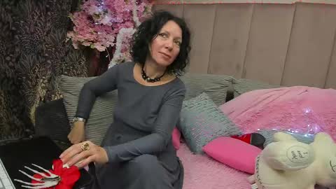 Snapshot of valleriwind chatting on January 2025 03:17:02 PM ValleriWind online show from January 2025 03:17:02 PM