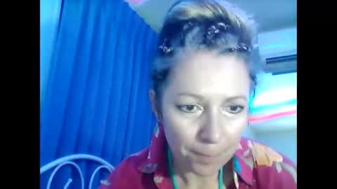 Snapshot of valleriwind chatting on January 2025 01:27:01 PM ValleriWind online show from January 2025 01:27:01 PM