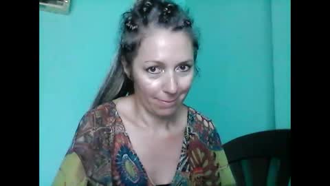 Snapshot of valleriwind chatting on February 2025 06:24:01 AM ValleriWind online show from February 2025 06:24:01 AM