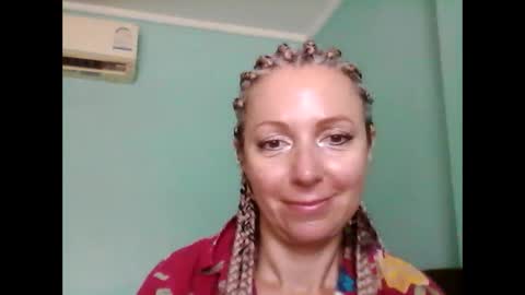 Snapshot of valleriwind chatting on February 2025 04:11:02 AM ValleriWind online show from February 2025 04:11:02 AM