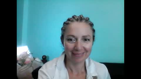 Snapshot of valleriwind chatting on February 2025 04:09:02 AM ValleriWind online show from February 2025 04:09:02 AM