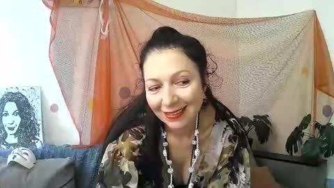 Snapshot of valleriwind chatting on September 2025 08:40:01 AM ValleriWind online show from September 2025 08:40:01 AM