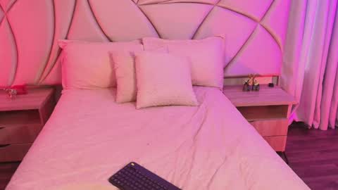 Vallery online show from April 2026 01:16:02 PM