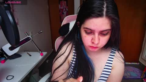 Im Violet online show from February 2025 11:54:01 AM