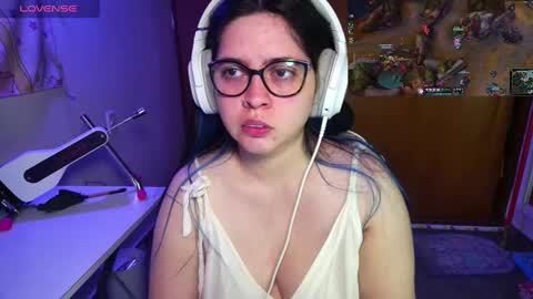 Im Violet online show from February 2025 07:59:01 AM