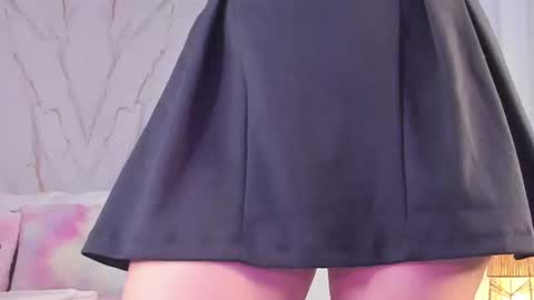Vallolet Peach  online show from July 2026 12:20:01 PM