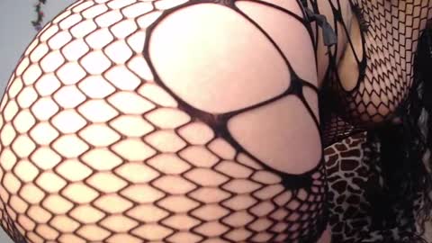 valquiria_sirgun online show from March 2025 01:48:01 PM