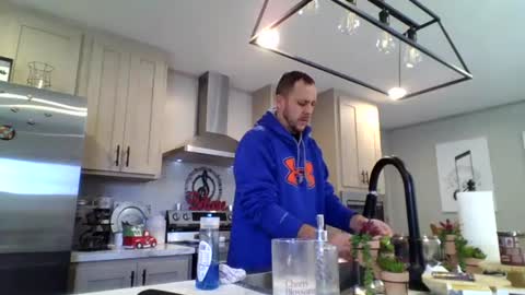 Snapshot of valvenus101 chatting on December 2025 04:23:02 PM Val Venus online show from December 2025 04:23:02 PM