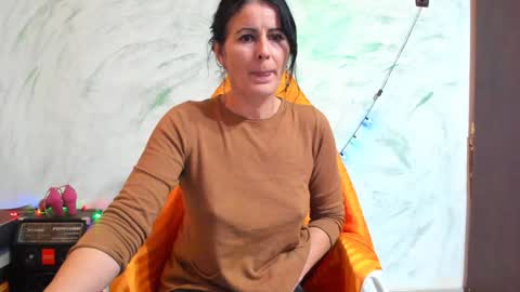 Snapshot of valysexybarbie chatting on January 2025 10:31:01 AM valentina online show from January 2025 10:31:01 AM