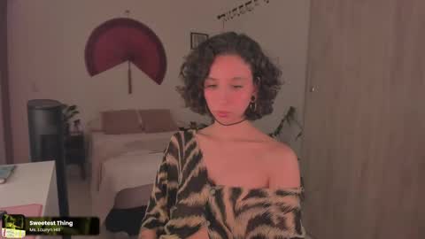 Snapshot of valyturner chatting on May 2026 01:44:02 AM online show from May 2026 01:44:02 AM