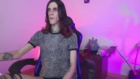 Snapshot of vamp_noah chatting on April 2026 01:34:01 AM Vamp Noah and Dan online show from April 2026 01:34:01 AM