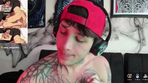 david guzman i model independenthelp me with a thumbs up online show from October 2025 04:28:01 PM