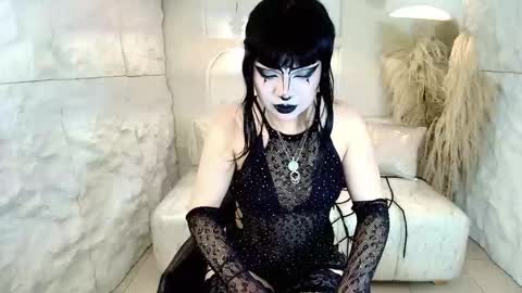 vampkitty_r online show from February 2026 01:22:02 PM
