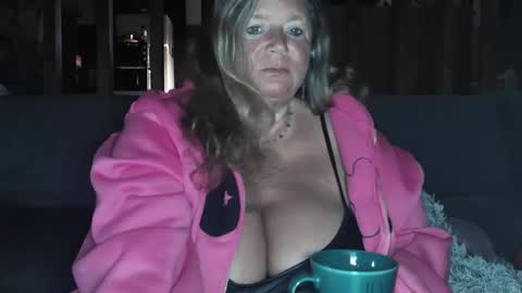 vampwoman online show from January 2025 08:14:01 AM