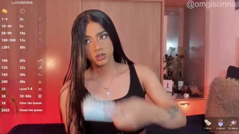 Snapshot of vampy__cinna chatting on February 2026 12:25:01 PM Cinnamon online show from February 2026 12:25:01 PM