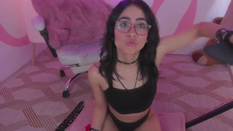 vampy_dolll online show from December 2024 04:36:01 PM