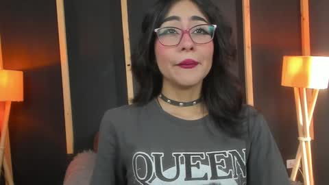 vampy_dolll online show from December 2024 02:00:01 PM