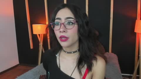 vampy_dolll online show from January 2025 01:03:02 PM