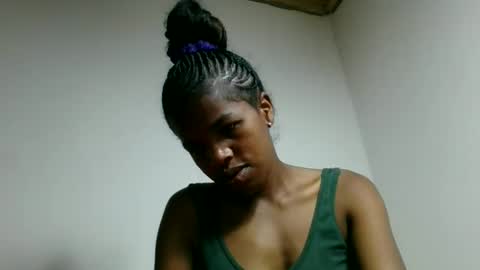 Snapshot of vanafiry chatting on March 2026 09:45:01 AM vanafiry online show from March 2026 09:45:01 AM