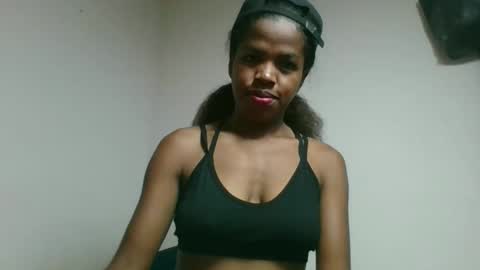 Snapshot of vanafiry chatting on April 2026 06:22:02 AM vanafiry online show from April 2026 06:22:02 AM